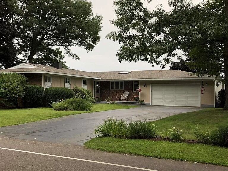 142 Biscayne Hts, Colchester, VT
